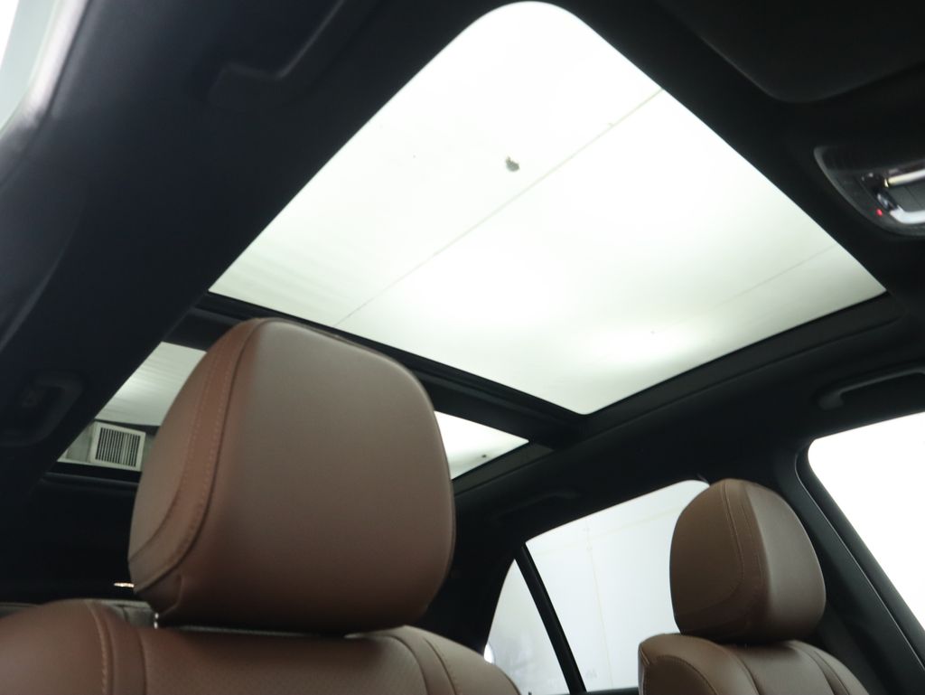 Thumbnail: 2026 Mercedes-Benz GLE - 20