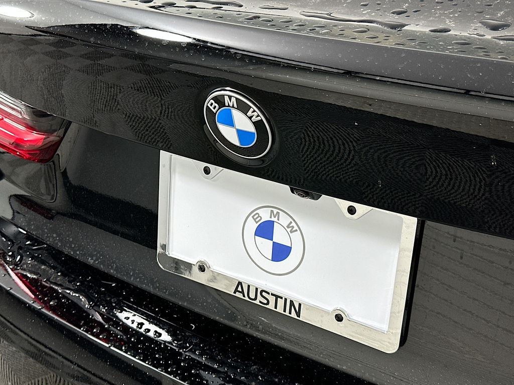 Thumbnail: 2025 BMW 3 Series - 22