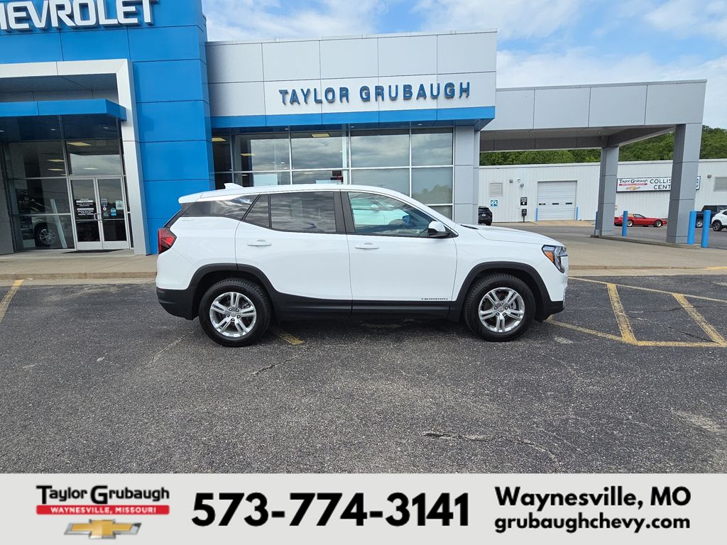 Summit White 2023 GMC Terrain SUV / Crossover Front-Wheel Drive 9-Speed Automatic