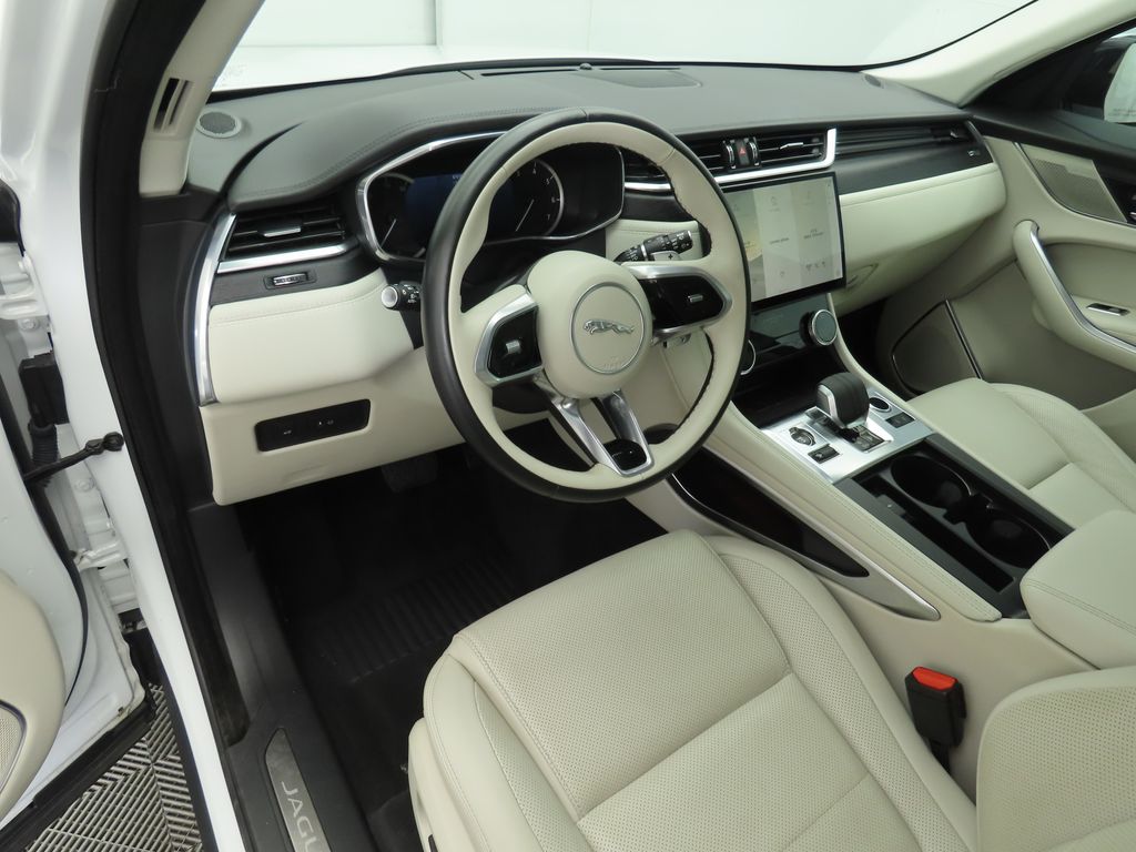 2023 Jaguar F-Pace S 9