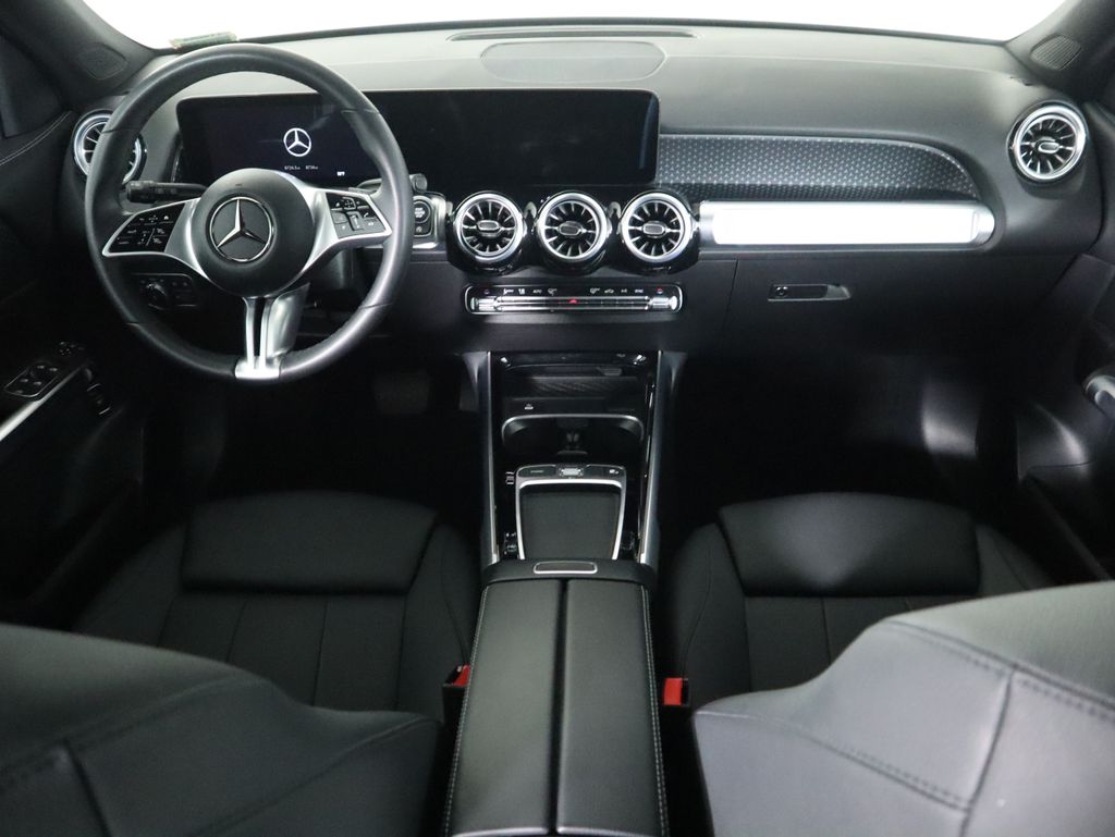 Thumbnail: 2025 Mercedes-Benz GLB - 13