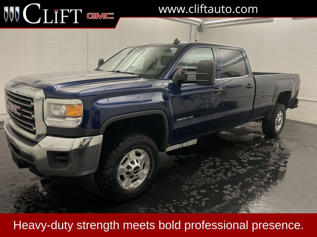 Black 2015 GMC Sierra 2500HD Pickup Truck Four-Wheel Drive 6-Speed Automatic Overdrive