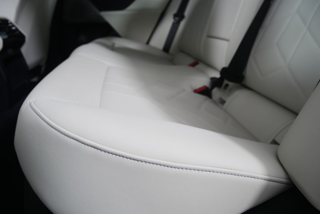 Thumbnail: 2025 BMW 5 Series - 14