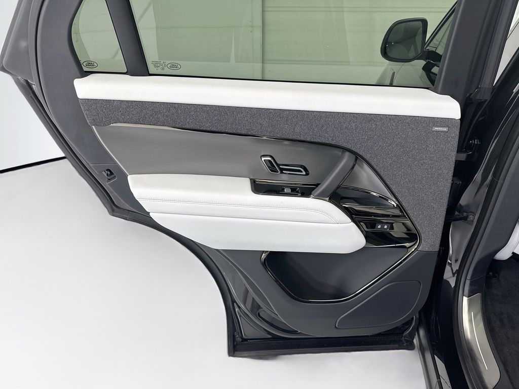 Thumbnail: 2026 Land Rover Range Rover Sport - 25