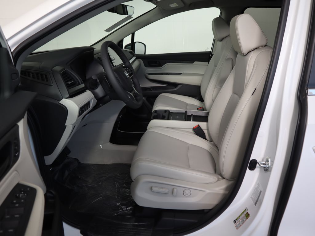 Thumbnail: 2026 Honda Odyssey - 19