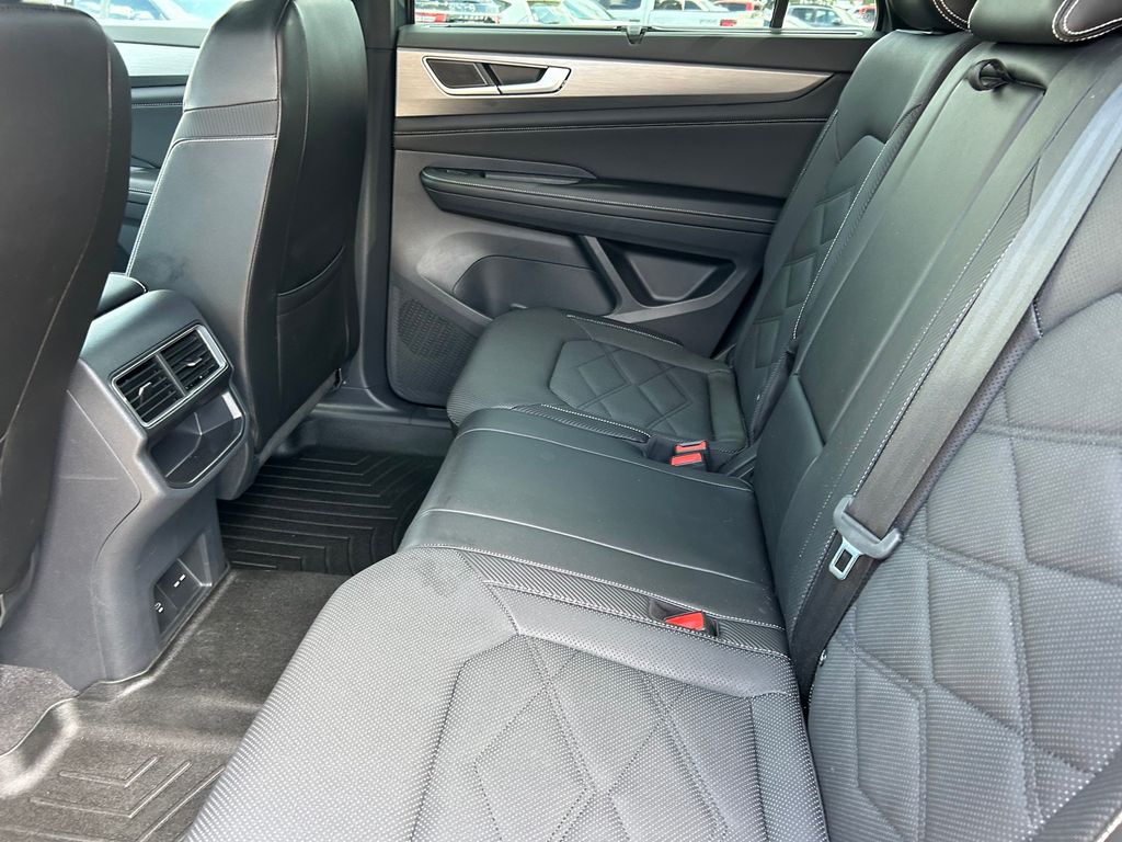Used 2024 Volkswagen Atlas Cross Sport SUV