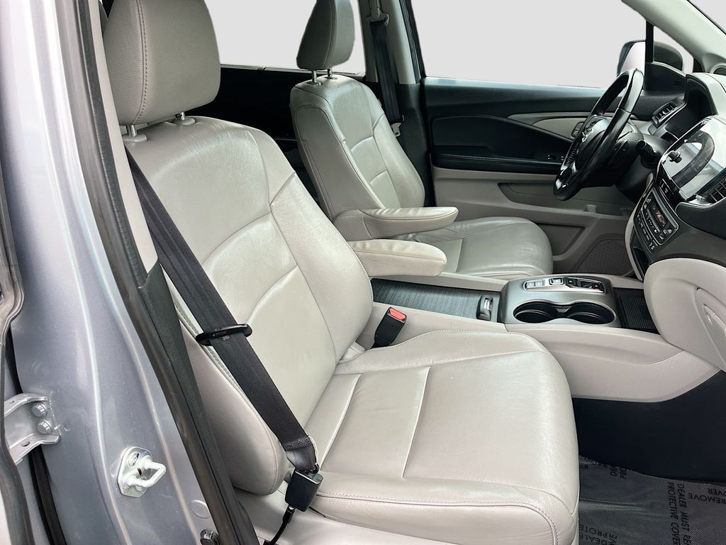 2022 Honda Pilot Special Edition Silver at Classic Elite Chevrolet Sugar Land