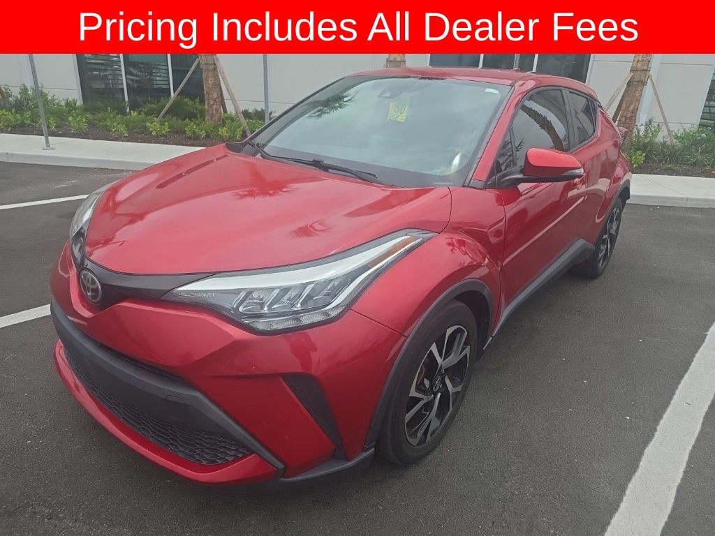2020 Toyota C-HR XLE's photo