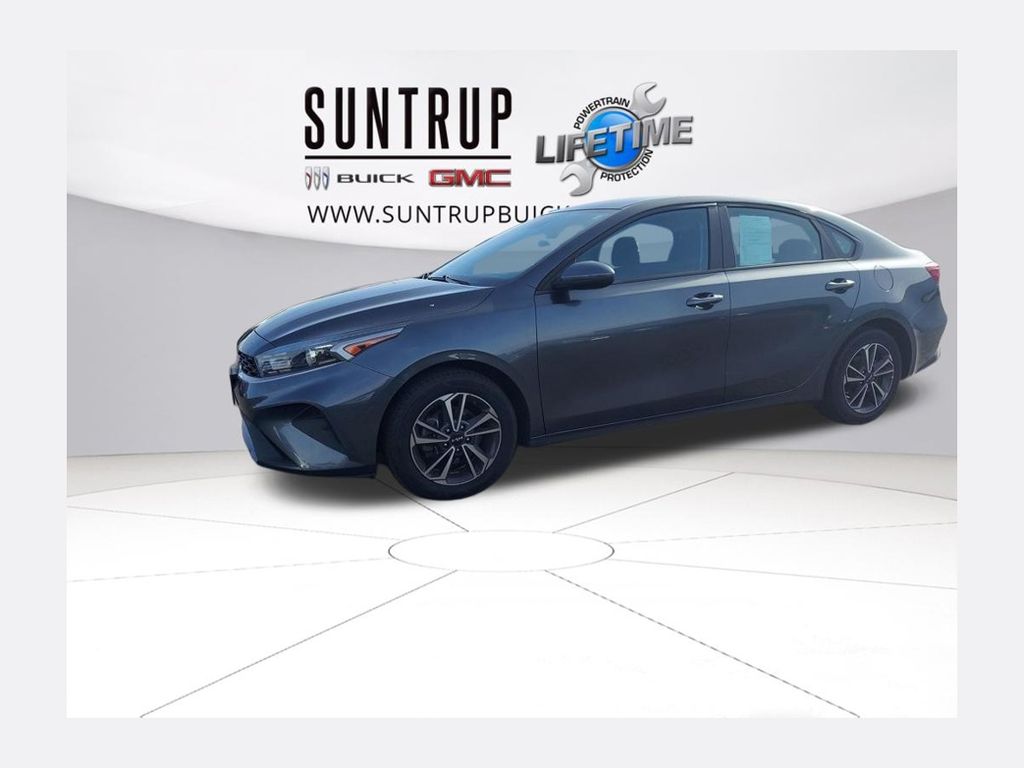 2024 Kia Forte LXS FWD