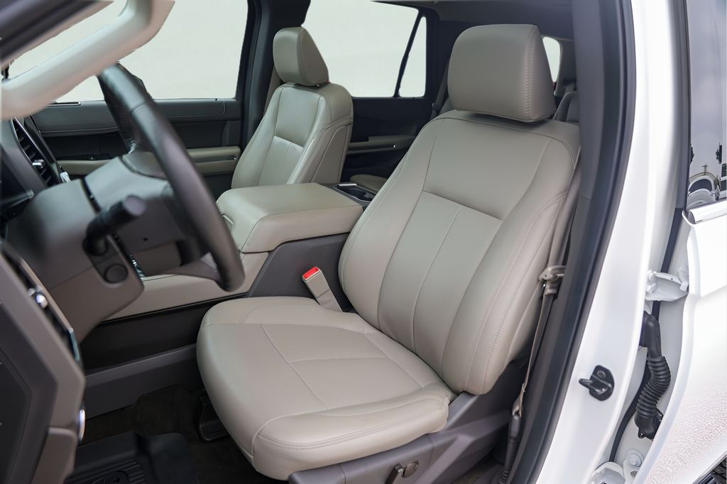 Used Car 2021 Ford Expedition  Xlt For Sale Under $35,000 In Austin, Texas