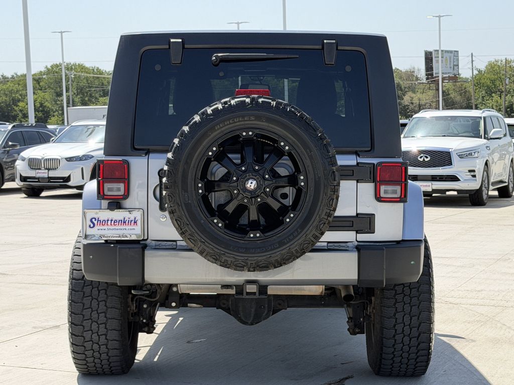 Used 2013 Jeep Wrangler SUV