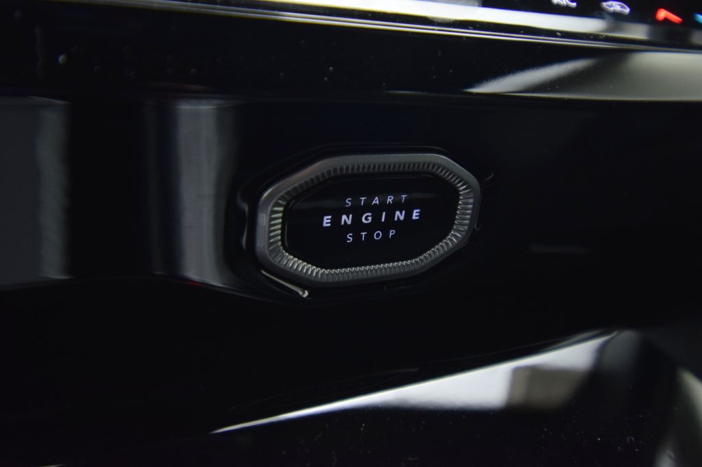new 2026 Jeep Grand Cherokee car, priced at $39,516