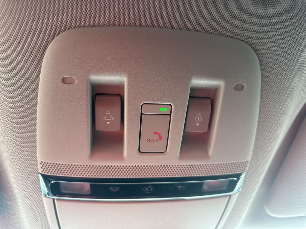 2025 Everest White Pearl Tricoat Nissan Murano SL AWD SUV