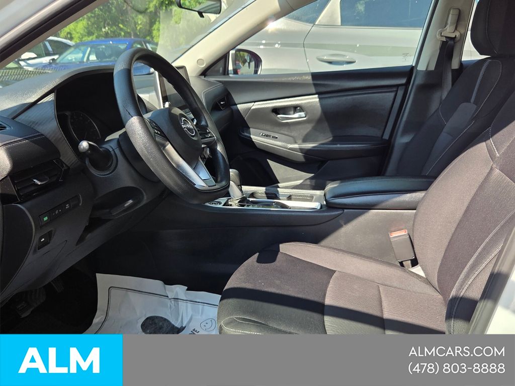 Used 2024 White Nissan SV image 4