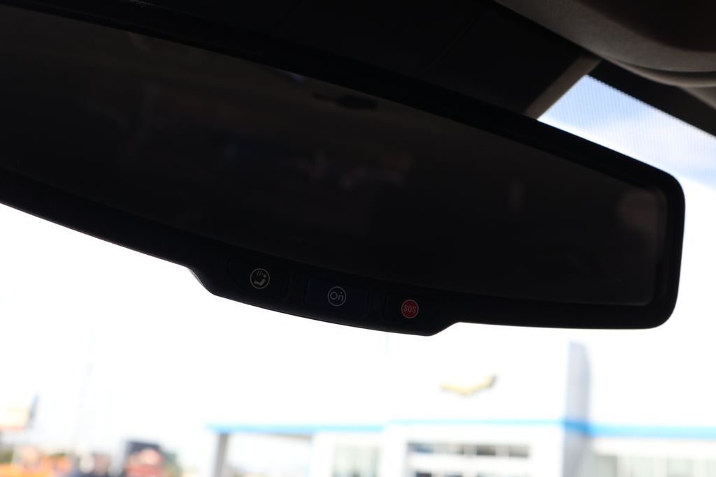 Thumbnail: 2013 Chevrolet Equinox - 26