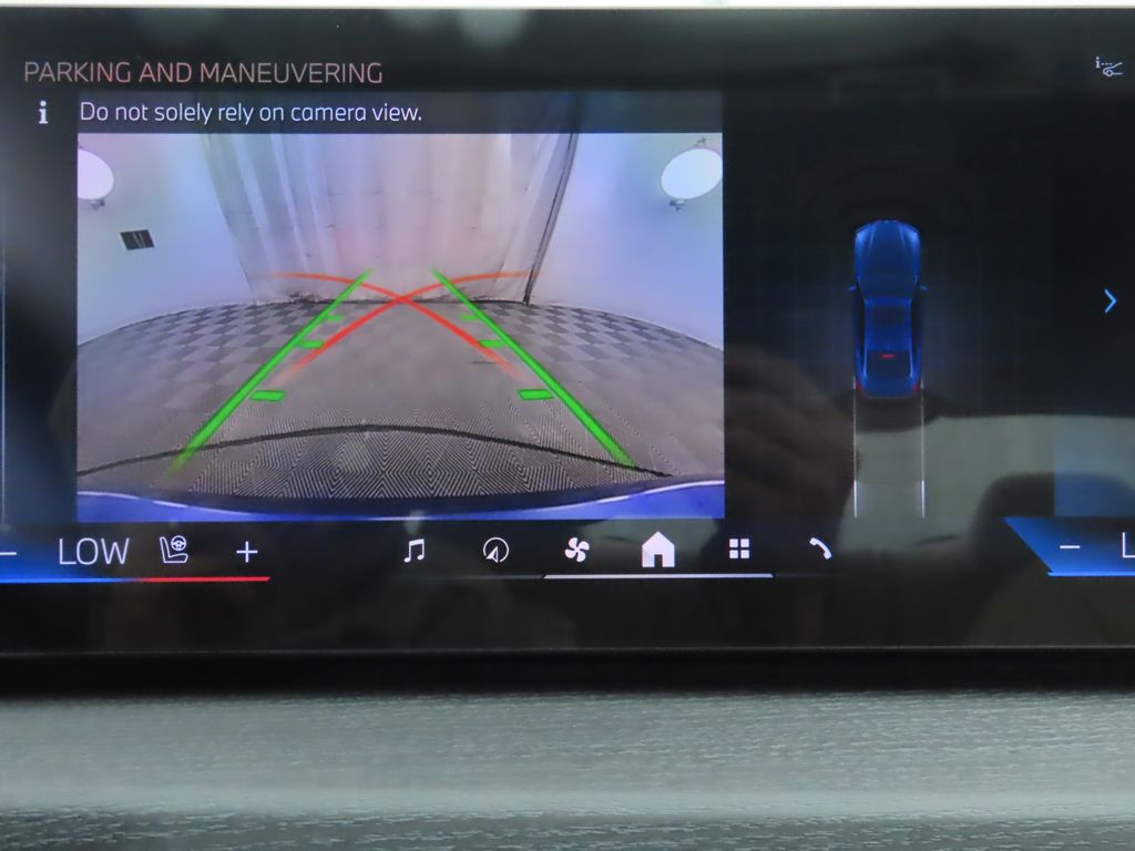 Thumbnail: 2026 BMW 4 Series - 16