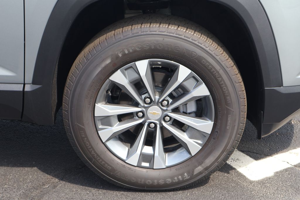 Thumbnail: 2026 Chevrolet Equinox - 11