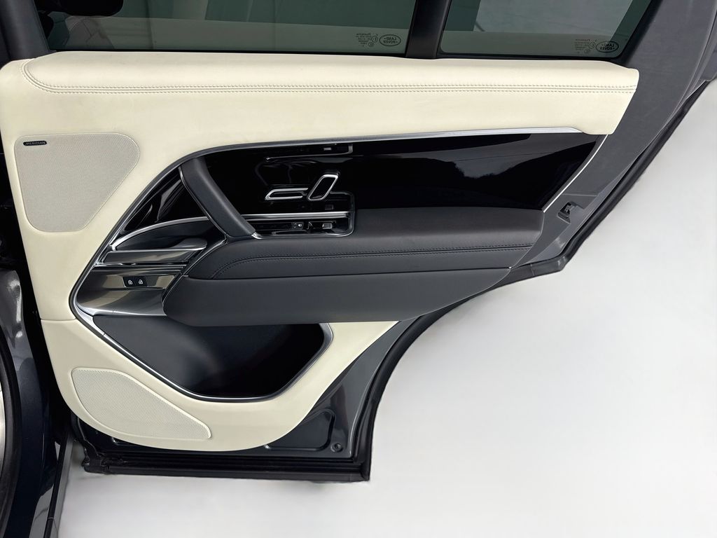 Thumbnail: 2023 Land Rover Range Rover - 26