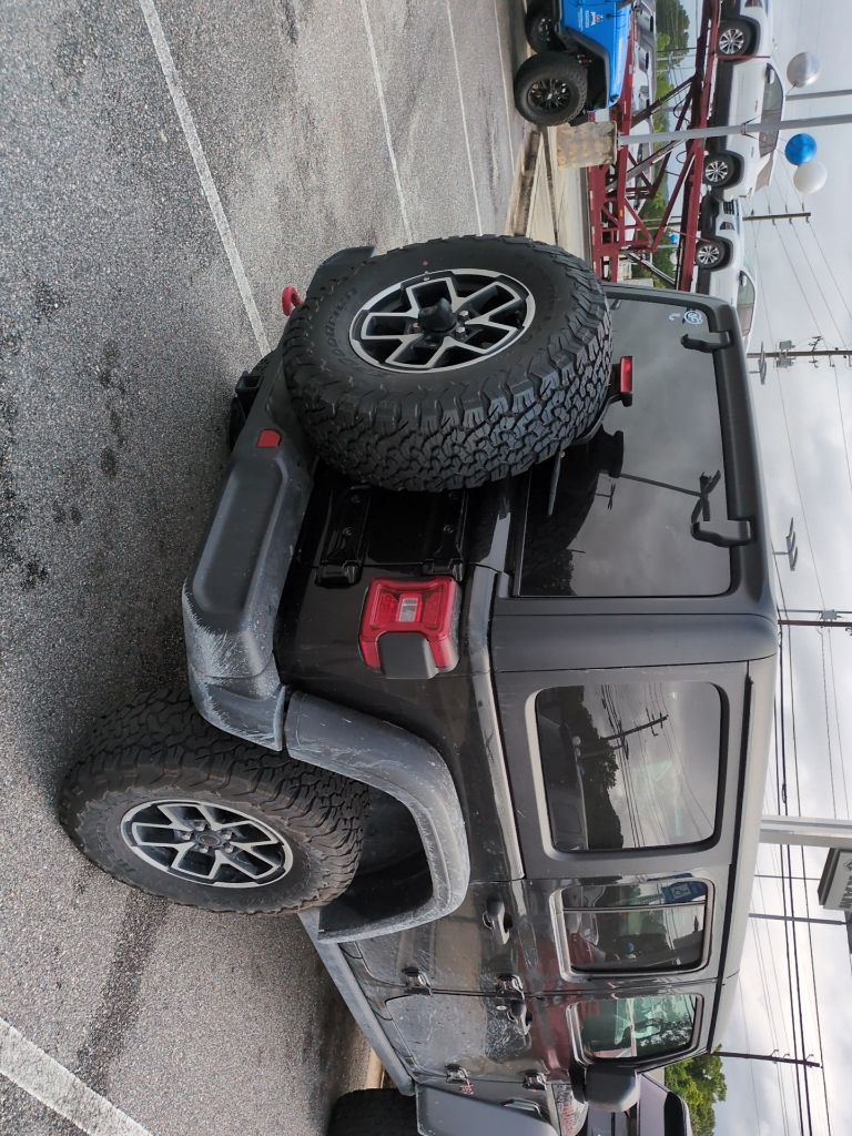 Used 2025 Black Jeep Rubicon image 5