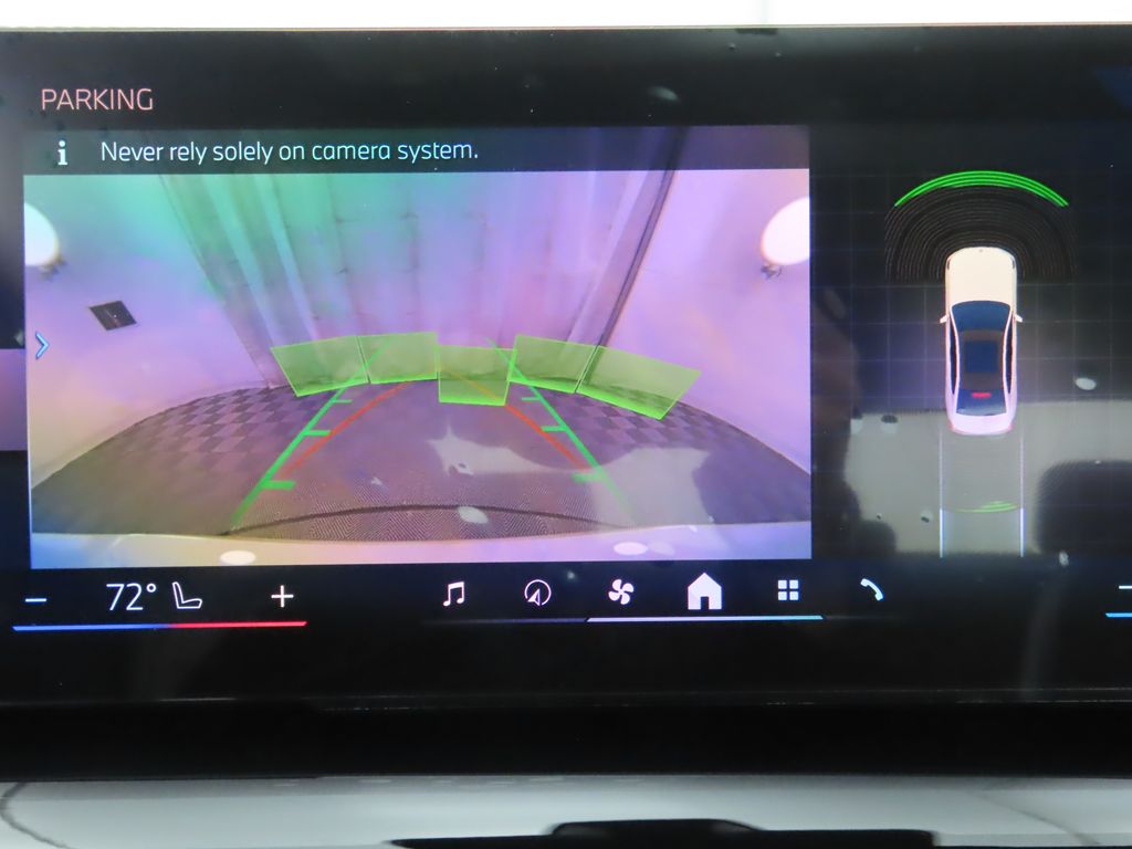 Thumbnail: 2025 BMW 5 Series - 16