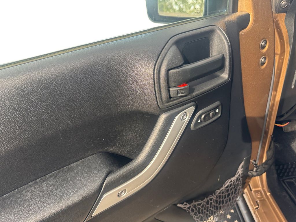 Used Car 2015 Jeep Wrangler  Unlimited Rubicon For Sale Under $35,000 In Round Rock, Texas