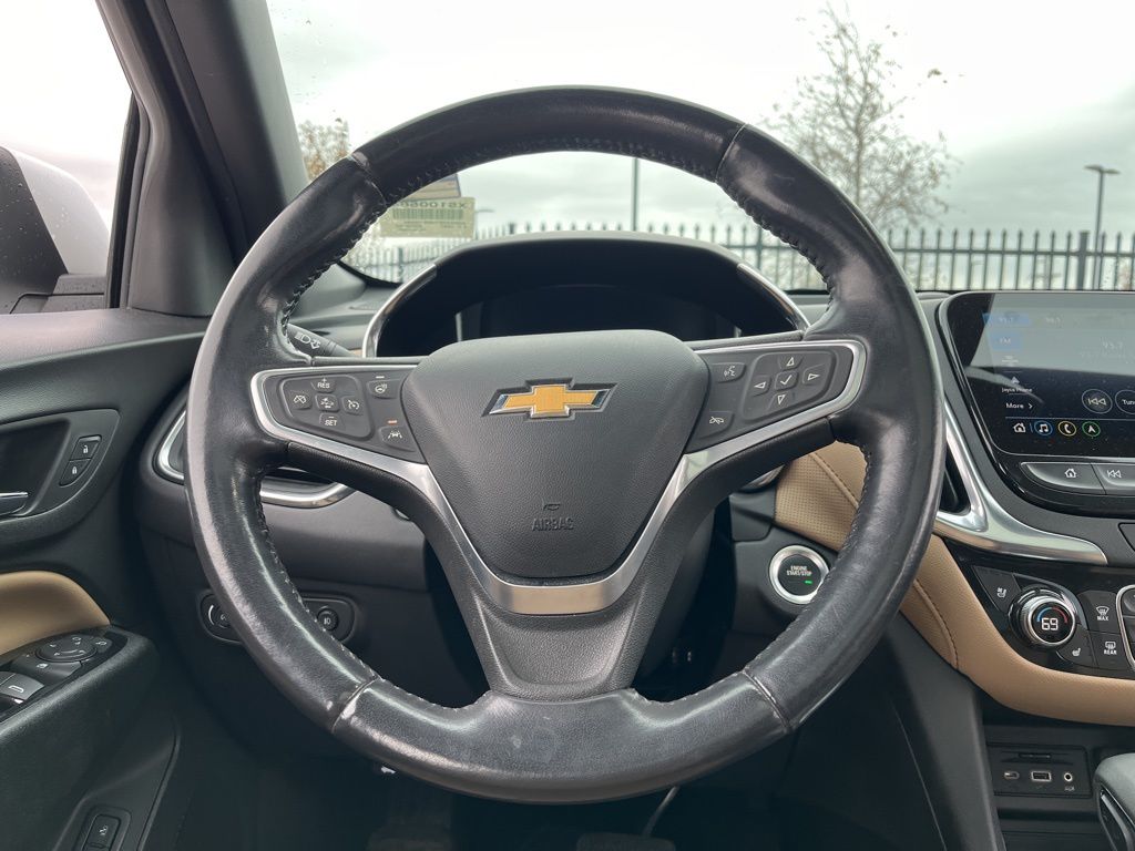 Thumbnail: 2022 Chevrolet Equinox - 16