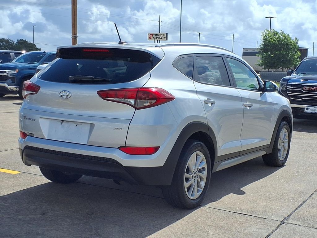 2017 Hyundai Tucson SE Silver at Baytown Hyundai