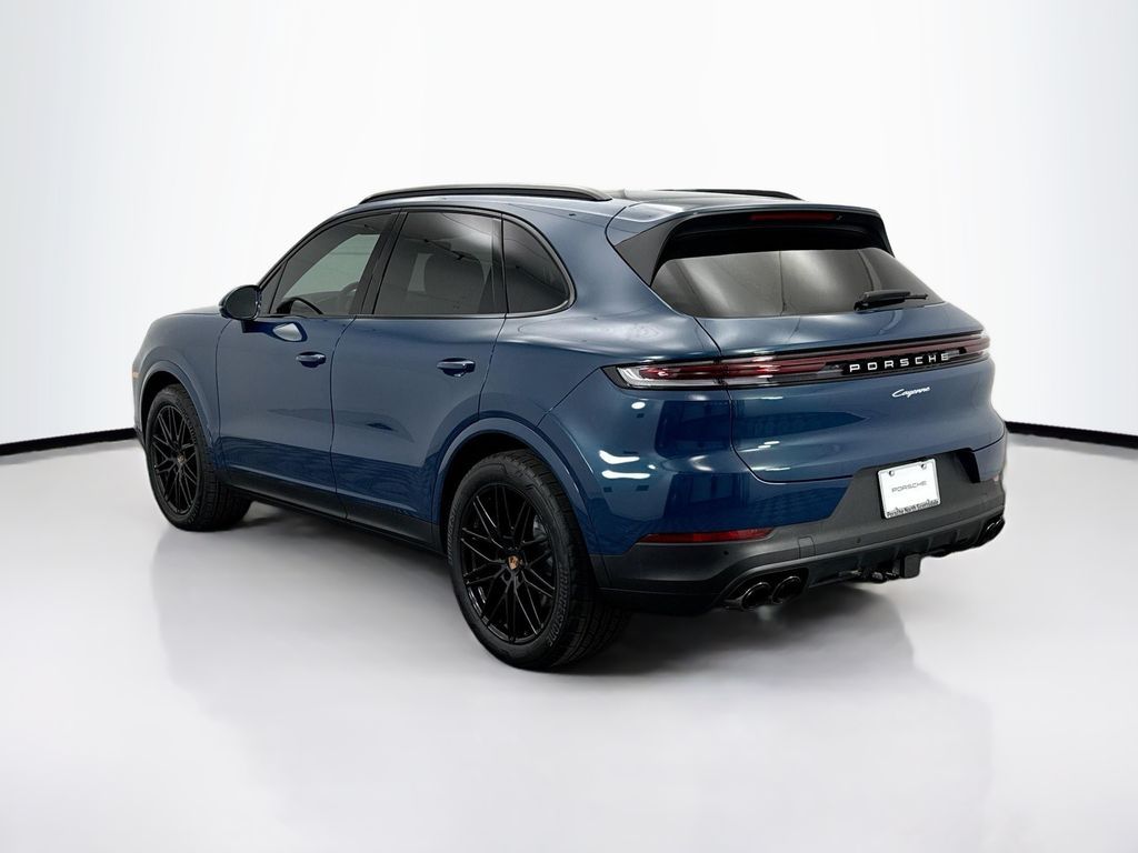 Thumbnail: 2026 Porsche Cayenne - 3