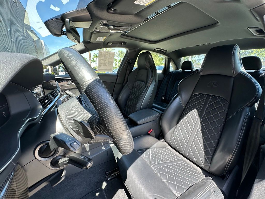 Thumbnail: 2020 Audi S4 - 5