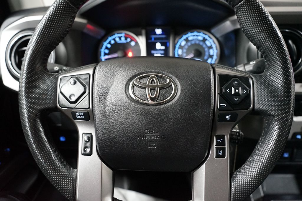 Thumbnail: 2021 Toyota Tacoma - 13