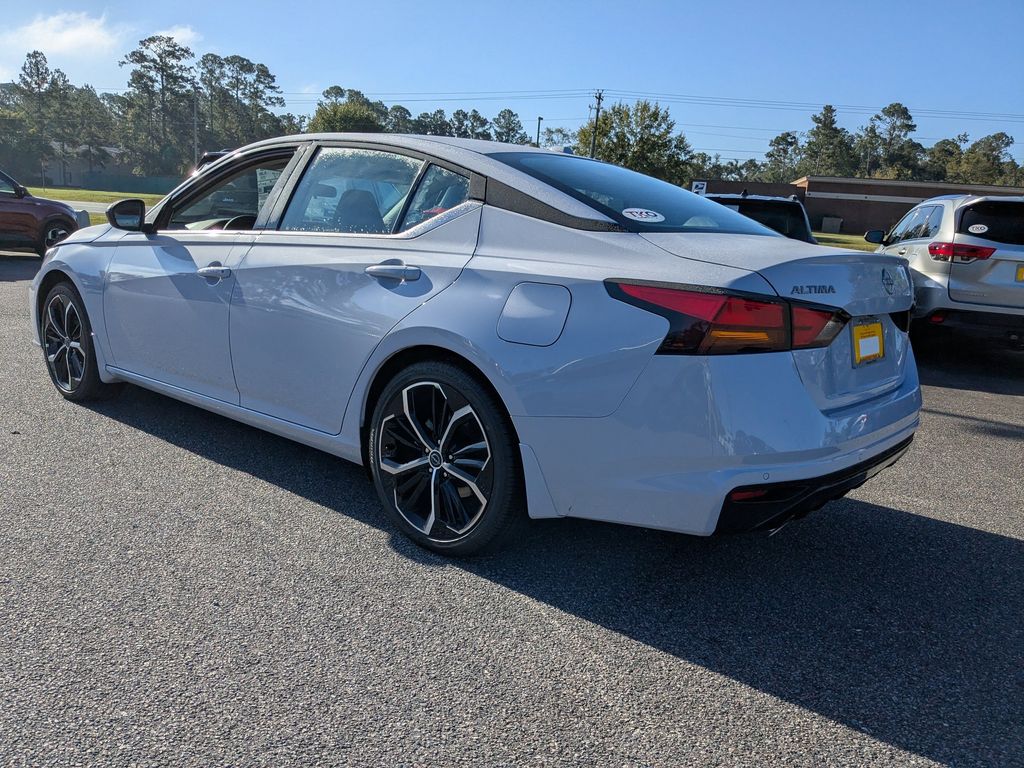 New 2025 Nissan Altima Sedan