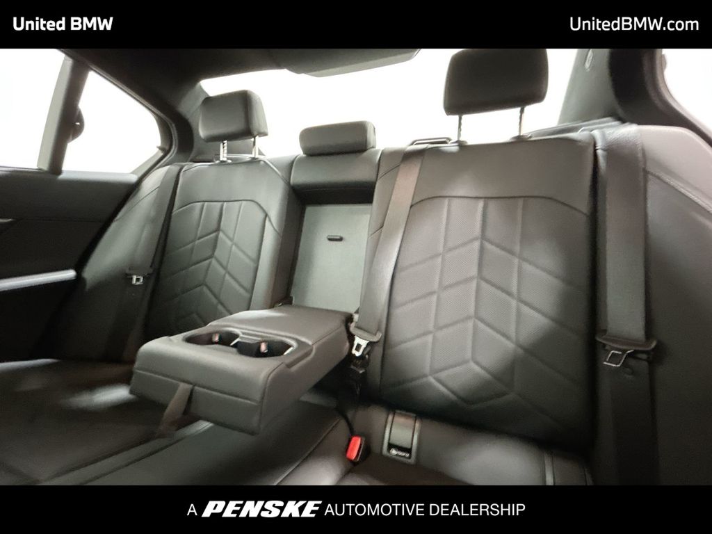 Thumbnail: 2026 BMW 5 Series - 21