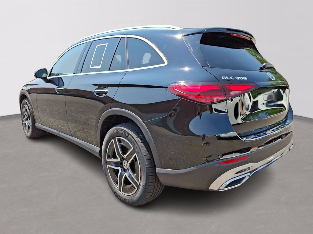 Thumbnail: 2026 Mercedes-Benz GLC - 6