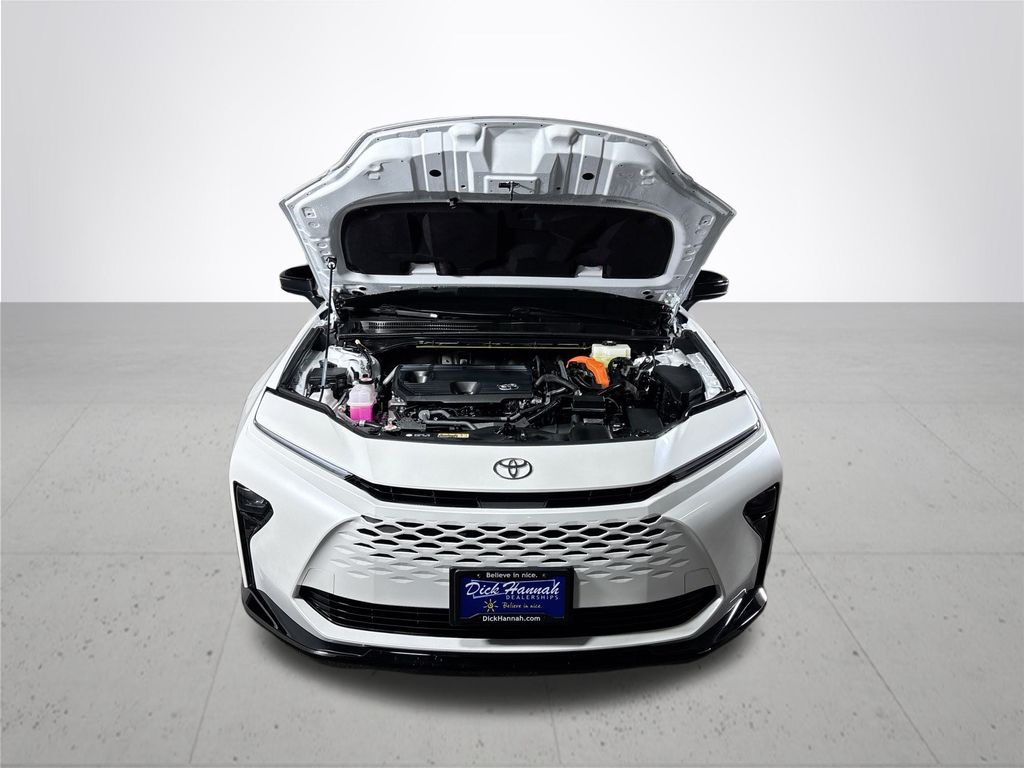 2025 Toyota Crown Signia Limited