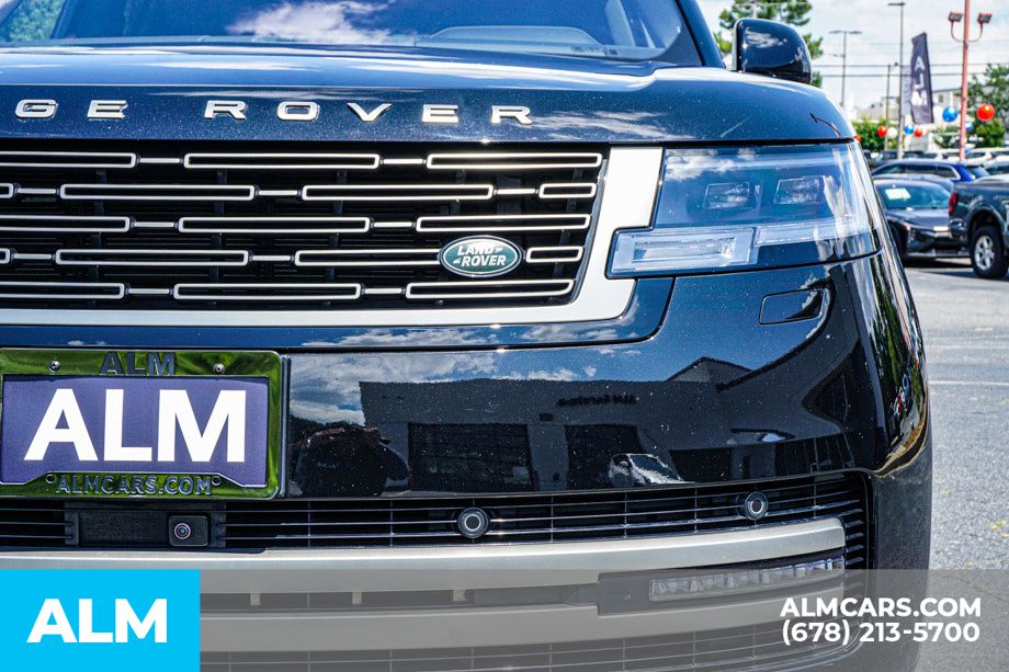 Used 2023 Black Land Rover SE image 12