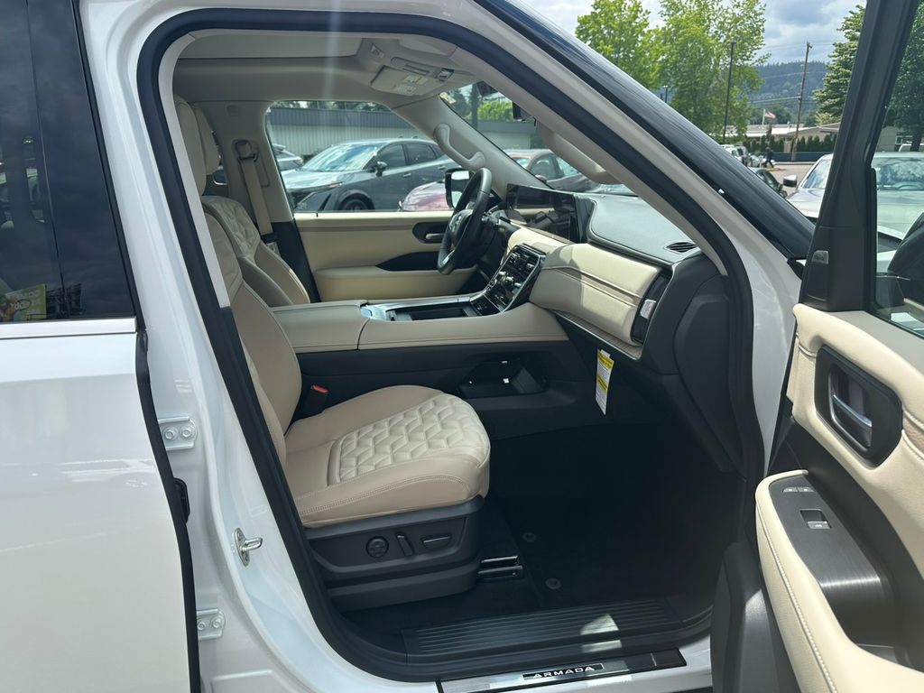 2025 Nissan Armada Platinum