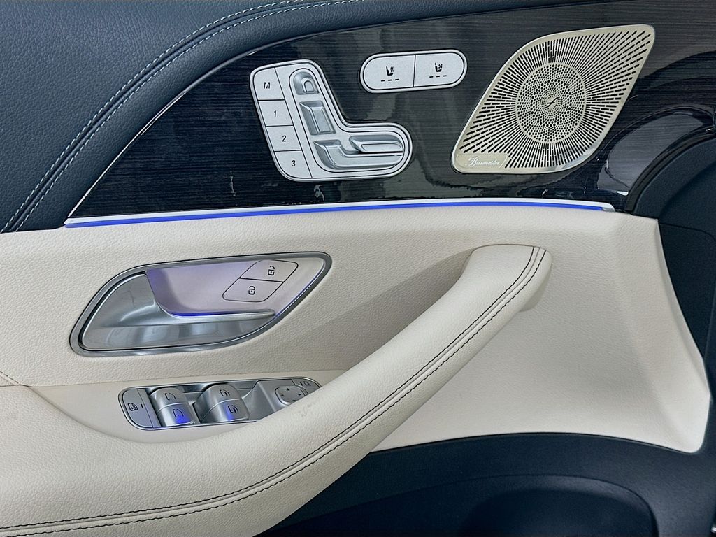 Thumbnail: 2022 Mercedes-Benz GLS - 18