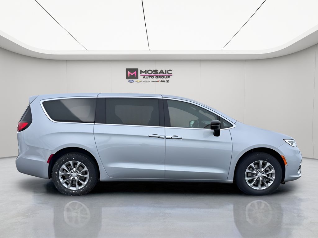 2026 Chrysler Pacifica