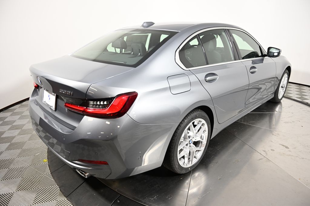 Thumbnail: 2025 BMW 3 Series - 5