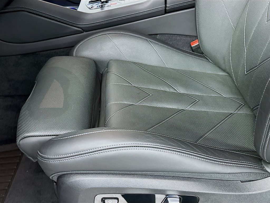 Thumbnail: 2023 BMW XM - 20