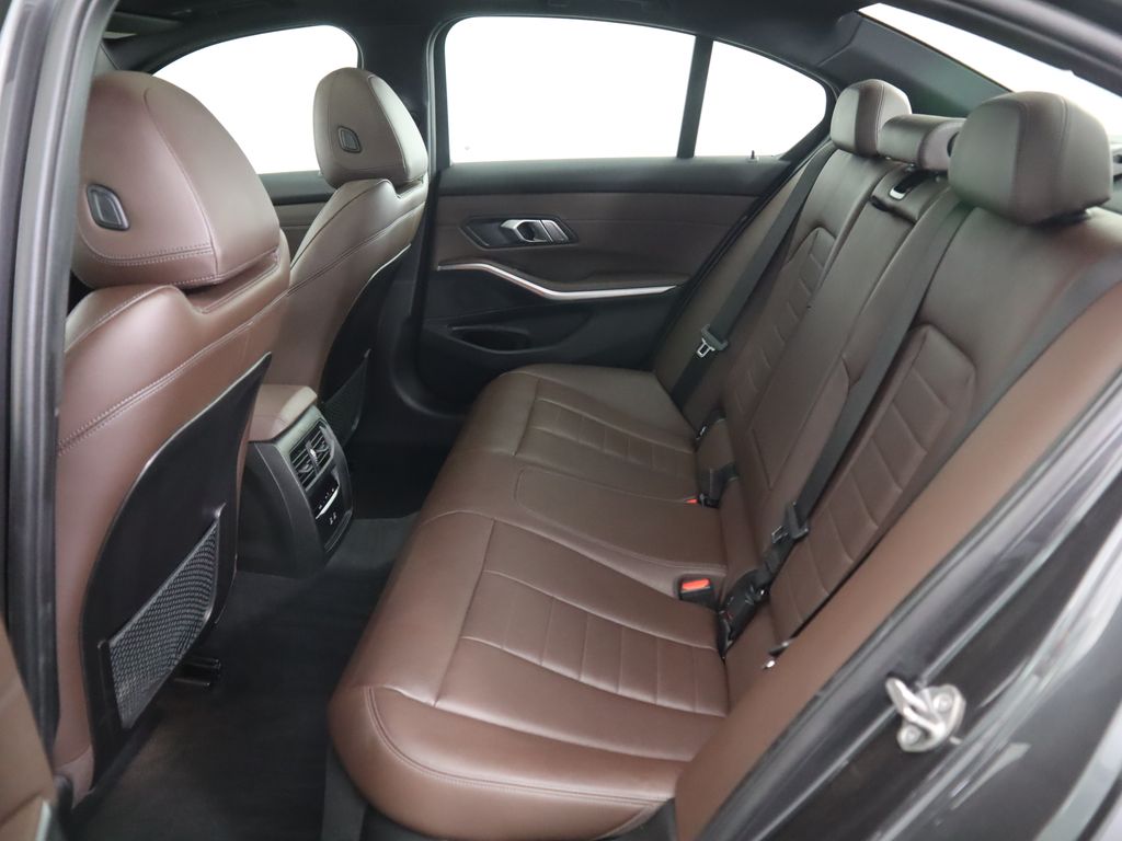 2022 BMW 3 Series 330i 22
