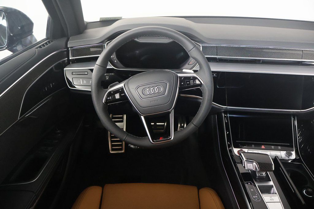 2025 Audi S8 4.0T 3