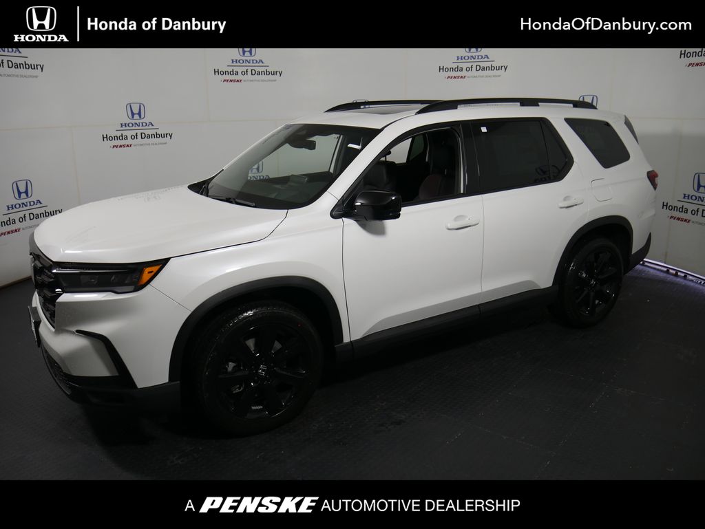 2025 Honda Pilot Black Edition -
                Danbury, CT