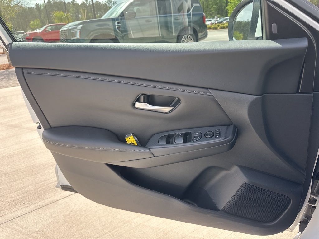 2024 Aspen White Tricoat Nissan Sentra SV FWD Sedan