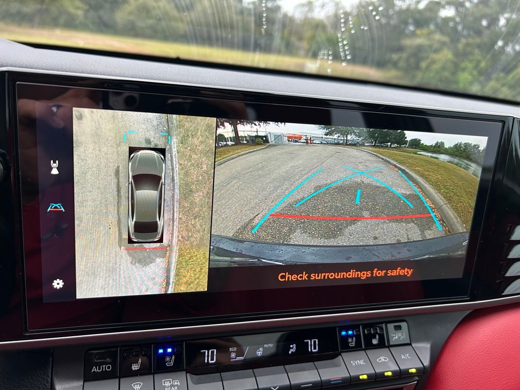 Thumbnail: 2025 Toyota Camry - 25