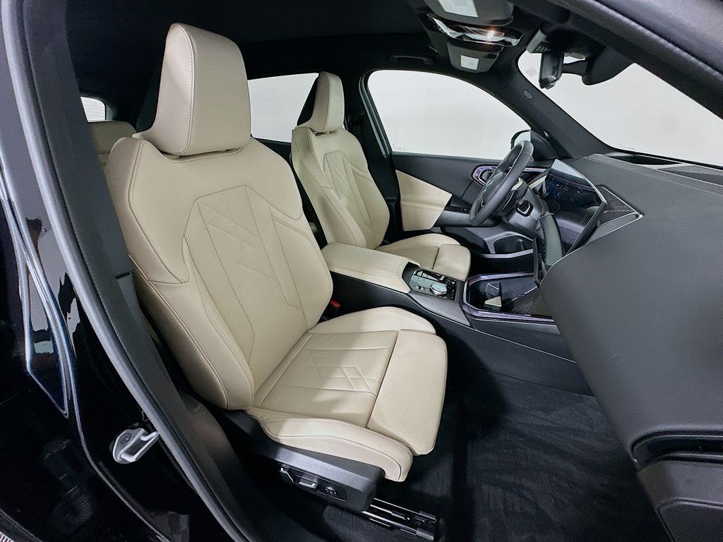 Thumbnail: 2025 BMW X3 - 27