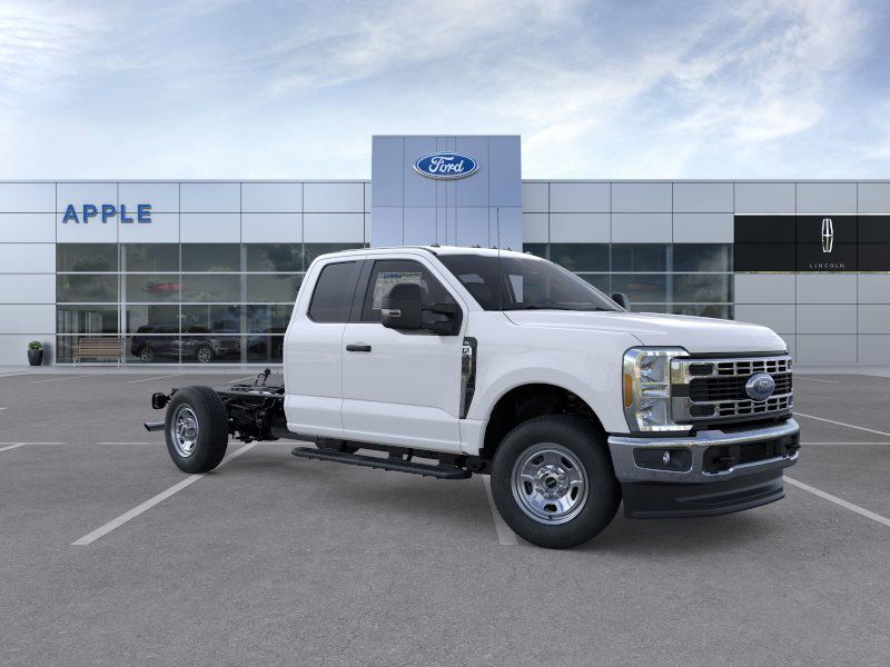 2026 Ford F-350 Chassis XL