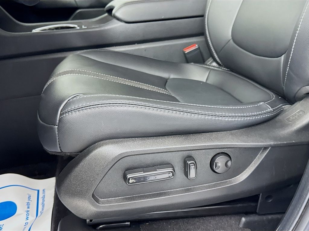 Used Car 2025 Honda Pilot  Ex-l For Sale Under $40,000 In Austin, Texas