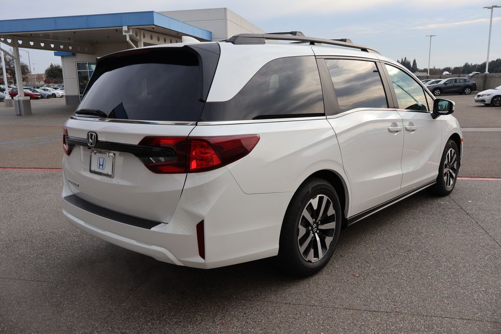 2025 Honda Odyssey EX-L 5