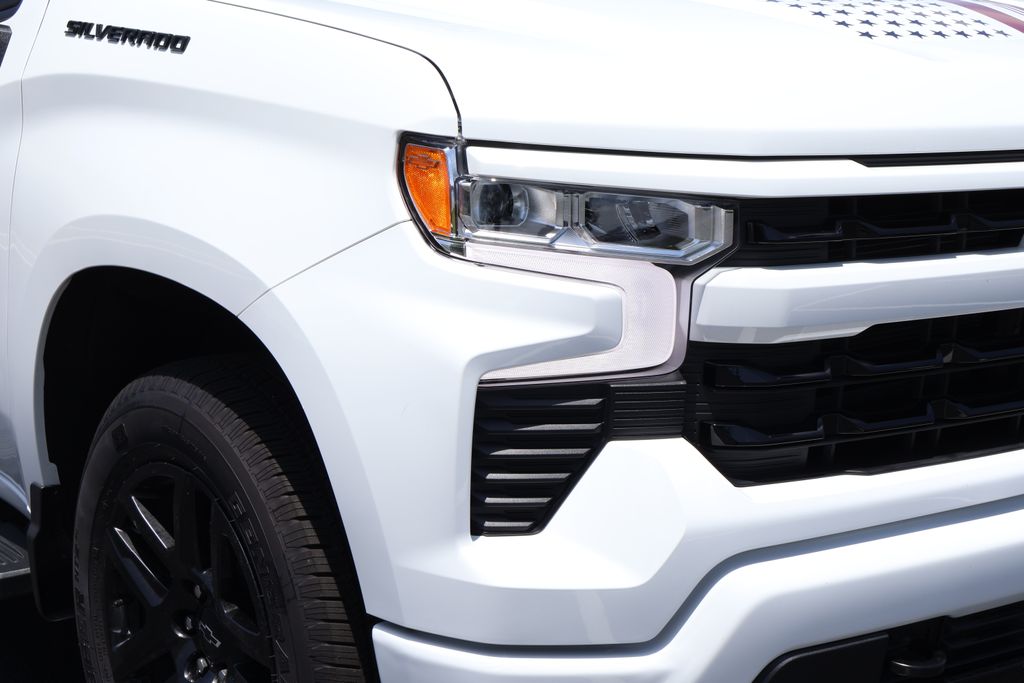 Thumbnail: 2026 Chevrolet Silverado 1500 - 3